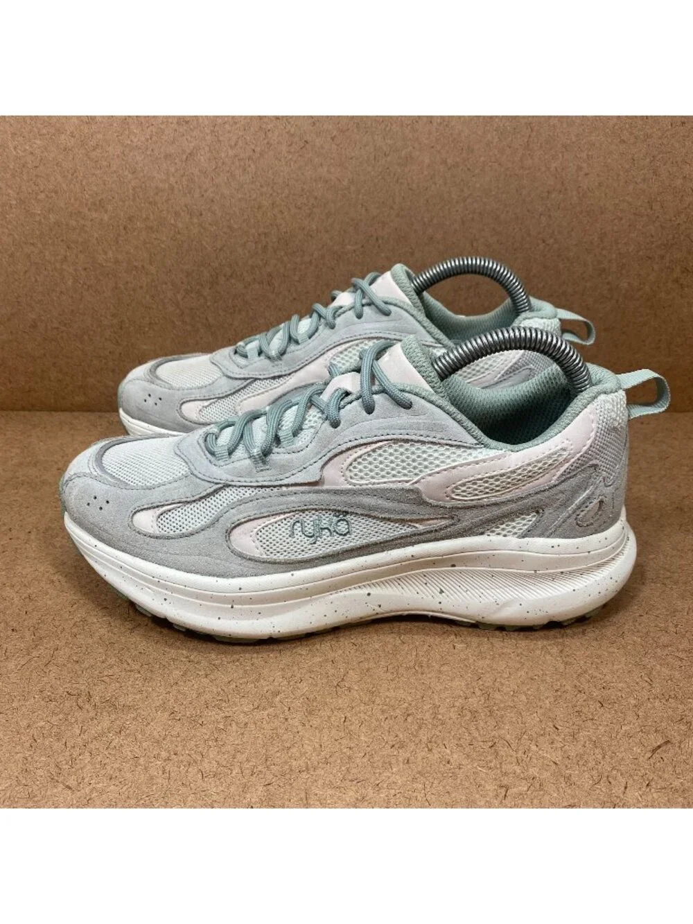 Ryka Womens Trailblazer Athletic Shoes 7.5 Gray & White Mesh Lace-Up Sneakers